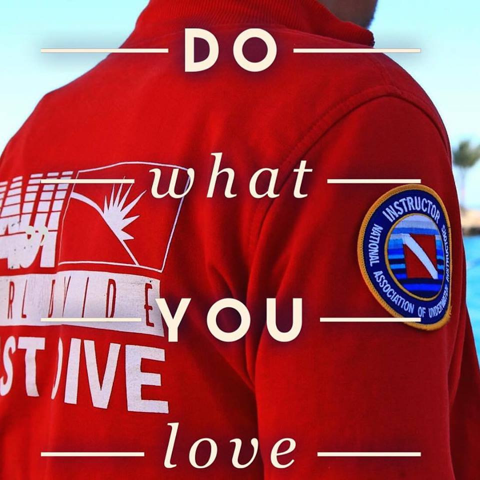 THEOCEANROAMER | NAUI INSTRUCTOR